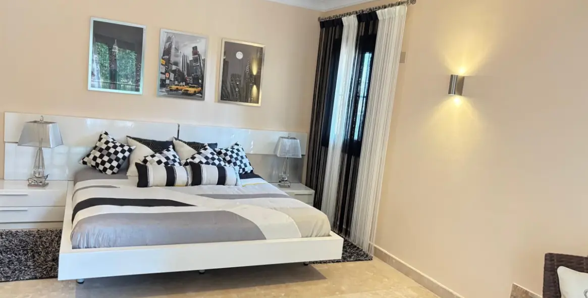 Продажа  отдельно стоящей виллы в Estepona (район El Paraiso) 14