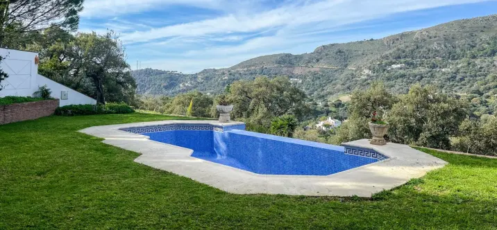 Venta de finca - cortijo en Casares 4