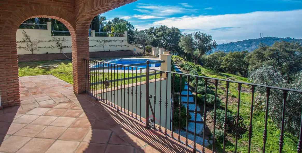 Venta de finca - cortijo en Casares 14