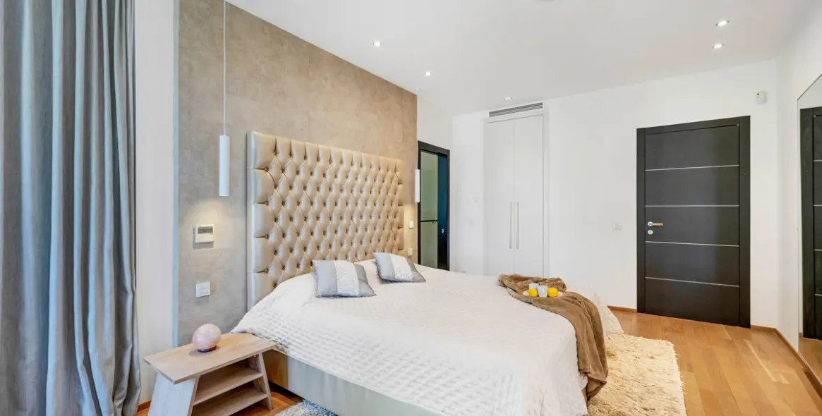 Sale of townhouse in Marbella (district The Golden Mile) 4