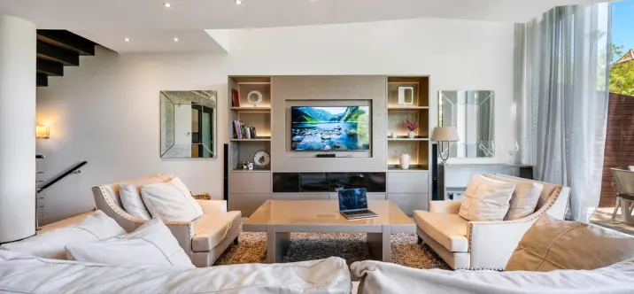 Townhouse R5216734 4