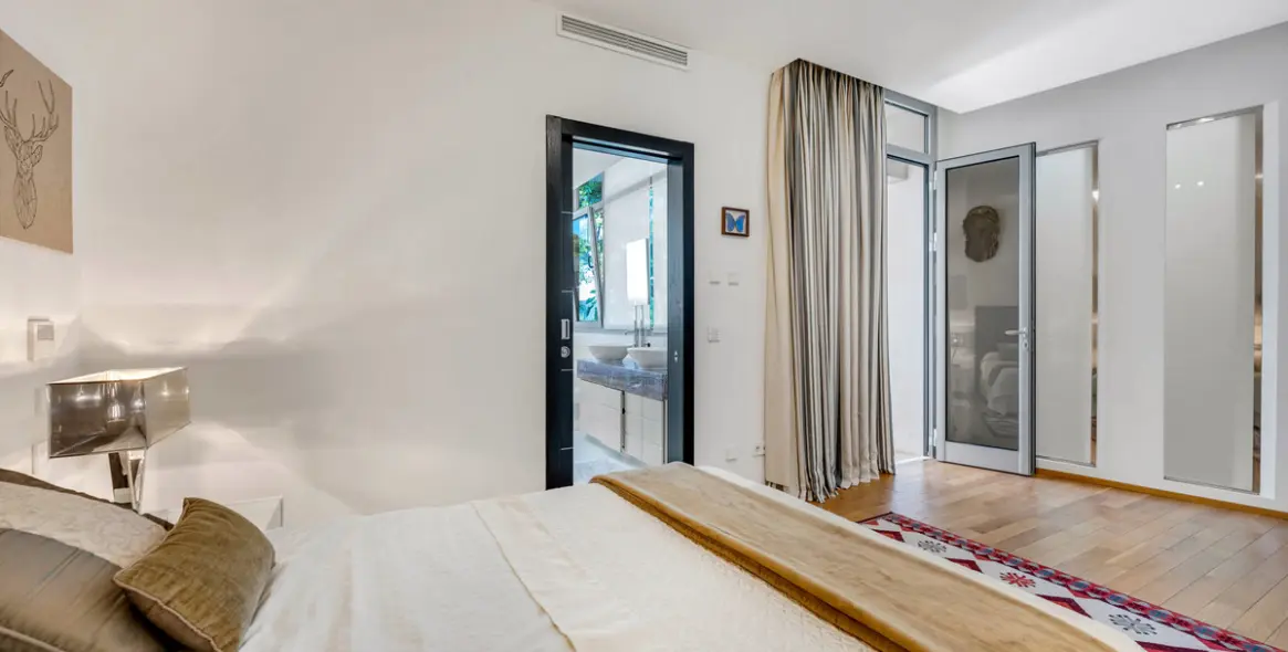 Sale of townhouse in Marbella (district The Golden Mile) 6