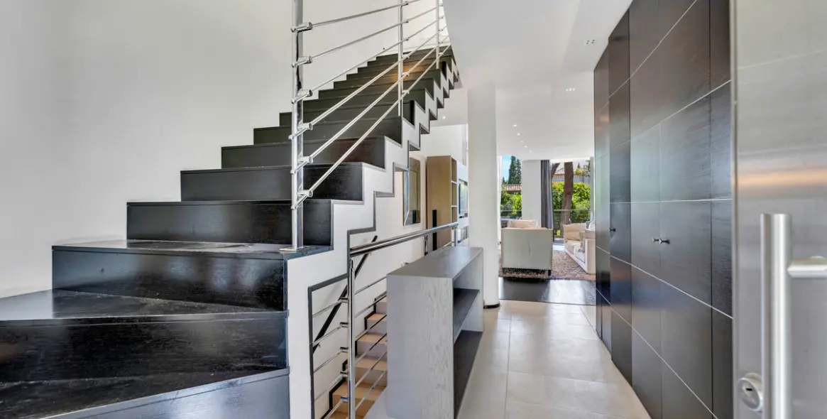 Sale of townhouse in Marbella (district The Golden Mile) 10