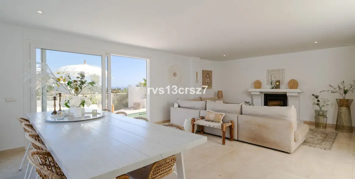 Venta de villa independiente en El Rosario 23