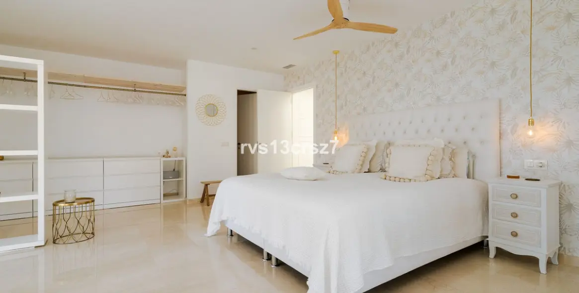 Venta de villa independiente en El Rosario 36