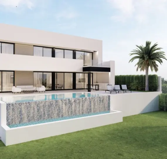 Sale of detached villa in Manilva