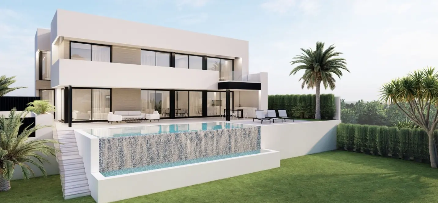 Sale of detached villa in Manilva 0