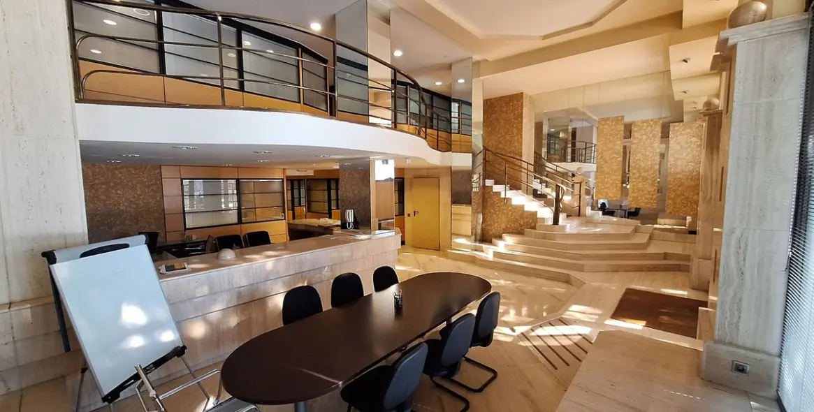 Sale of office in Marbella 3