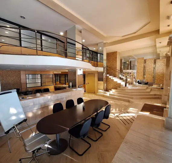 Sale of office in Marbella