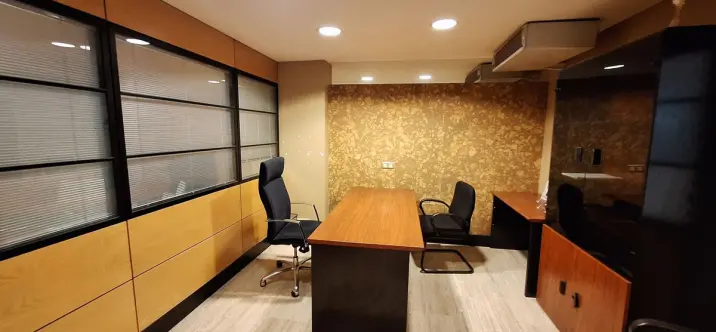 Sale of office in Marbella 4