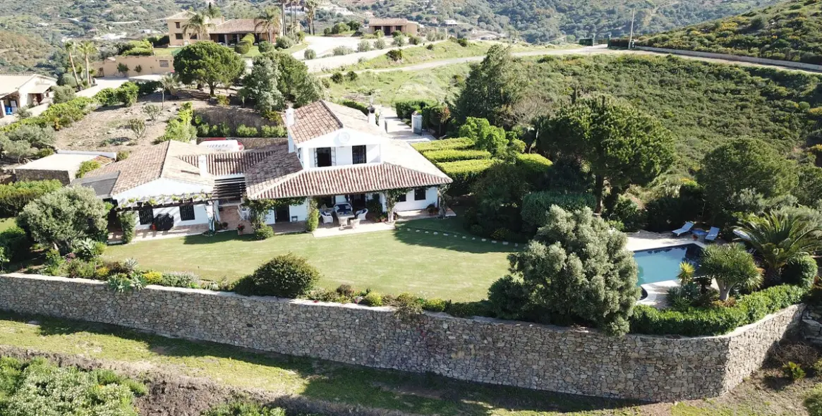 Продажа  отдельно стоящей виллы в La Cala de Mijas 4