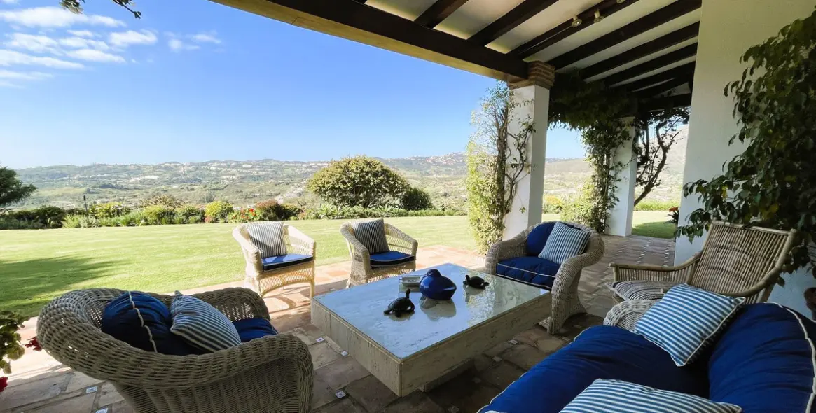 Продажа  отдельно стоящей виллы в La Cala de Mijas 14