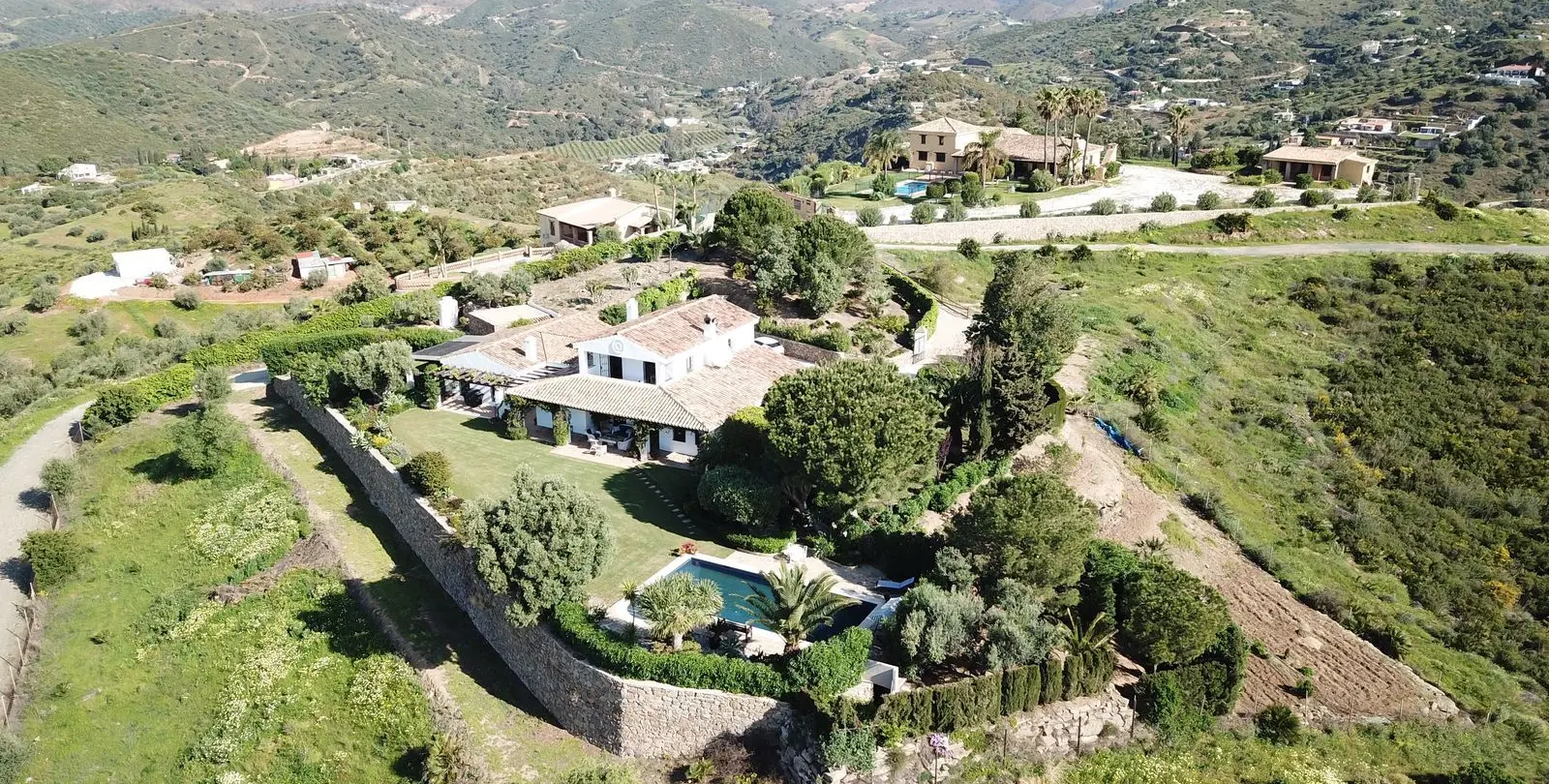 Продажа  отдельно стоящей виллы в La Cala de Mijas 3