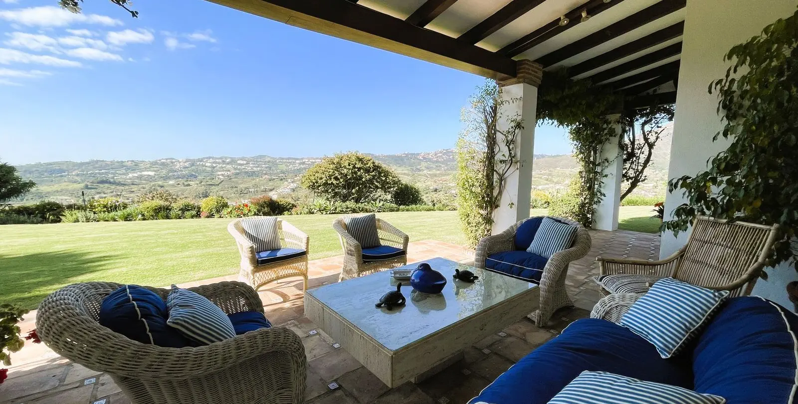 Продажа  отдельно стоящей виллы в La Cala de Mijas 14