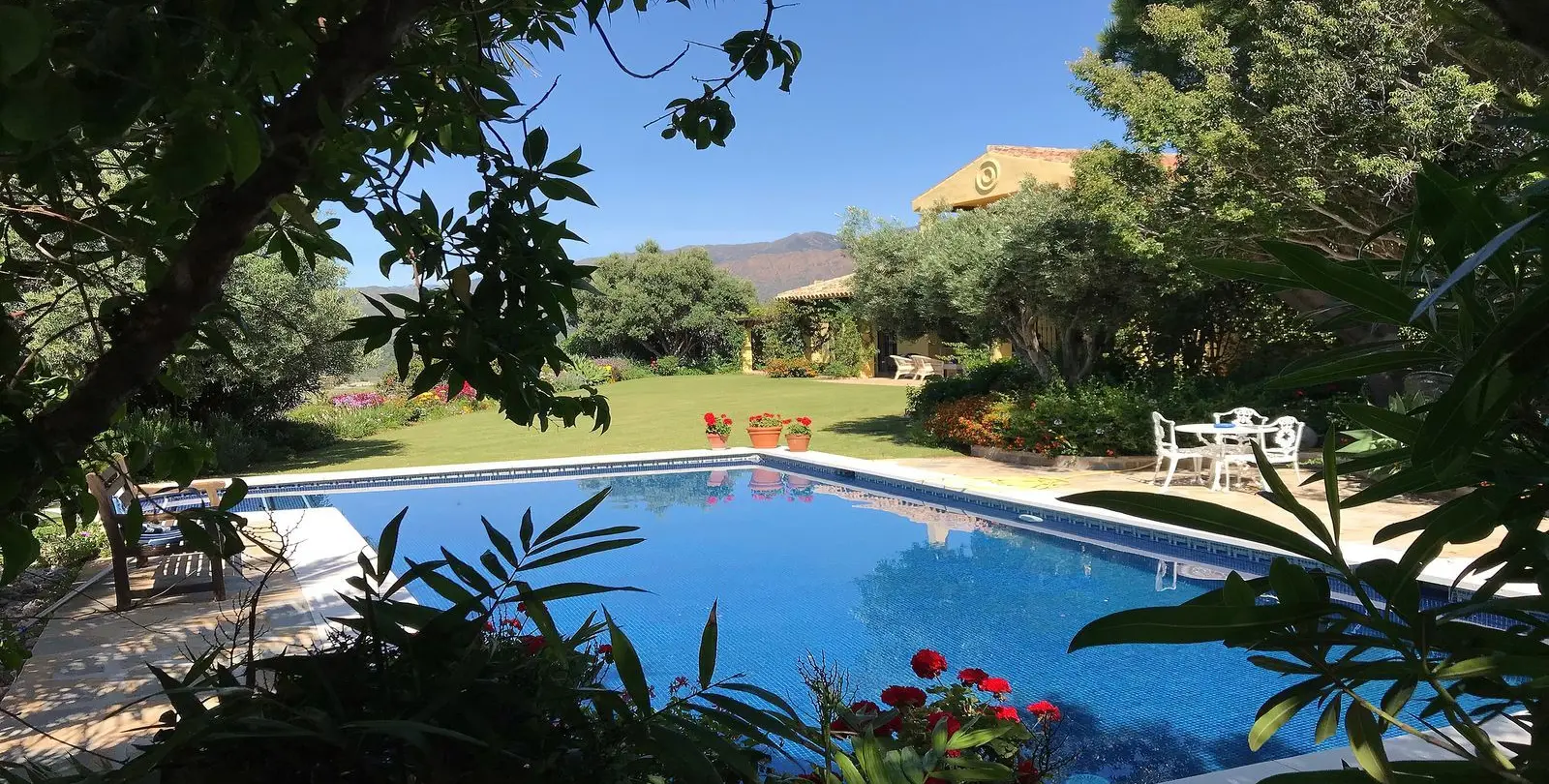 Продажа  отдельно стоящей виллы в La Cala de Mijas 18