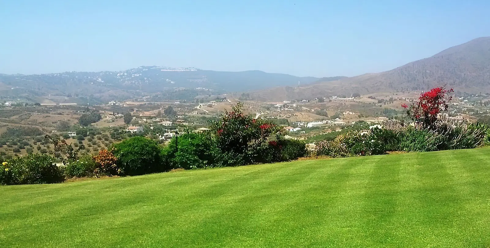 Продажа  отдельно стоящей виллы в La Cala de Mijas 24
