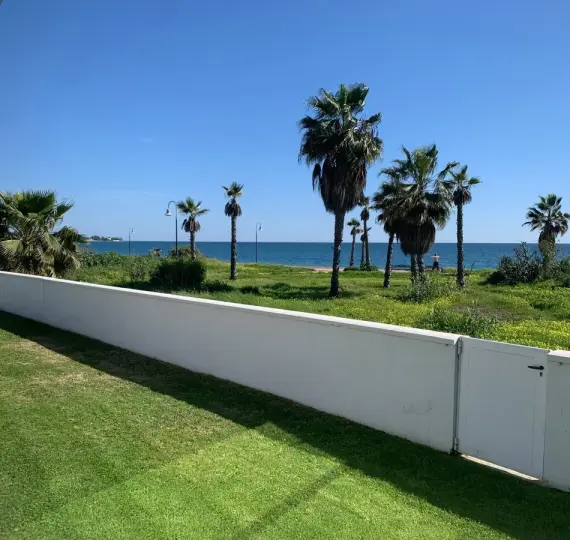 Long-term rent of detached villa in Estepona
