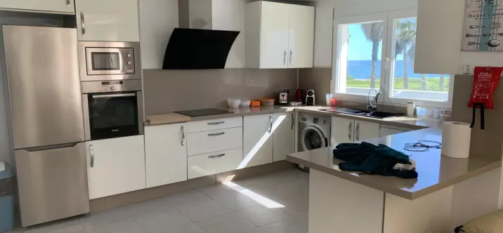 Long-term rent of detached villa in Estepona 3