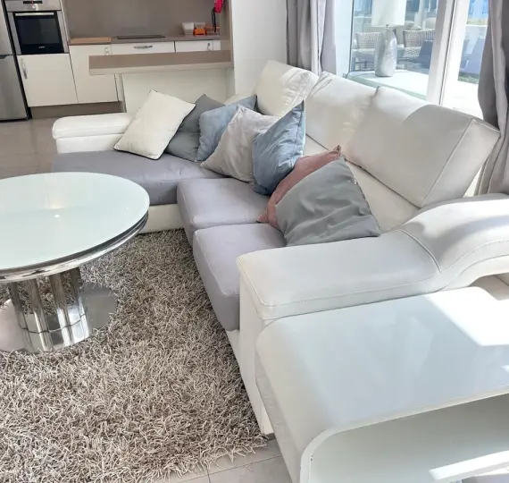 Long-term rent of detached villa in Estepona