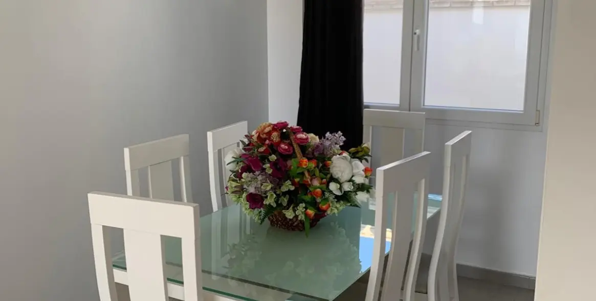 Long-term rent of detached villa in Estepona 17