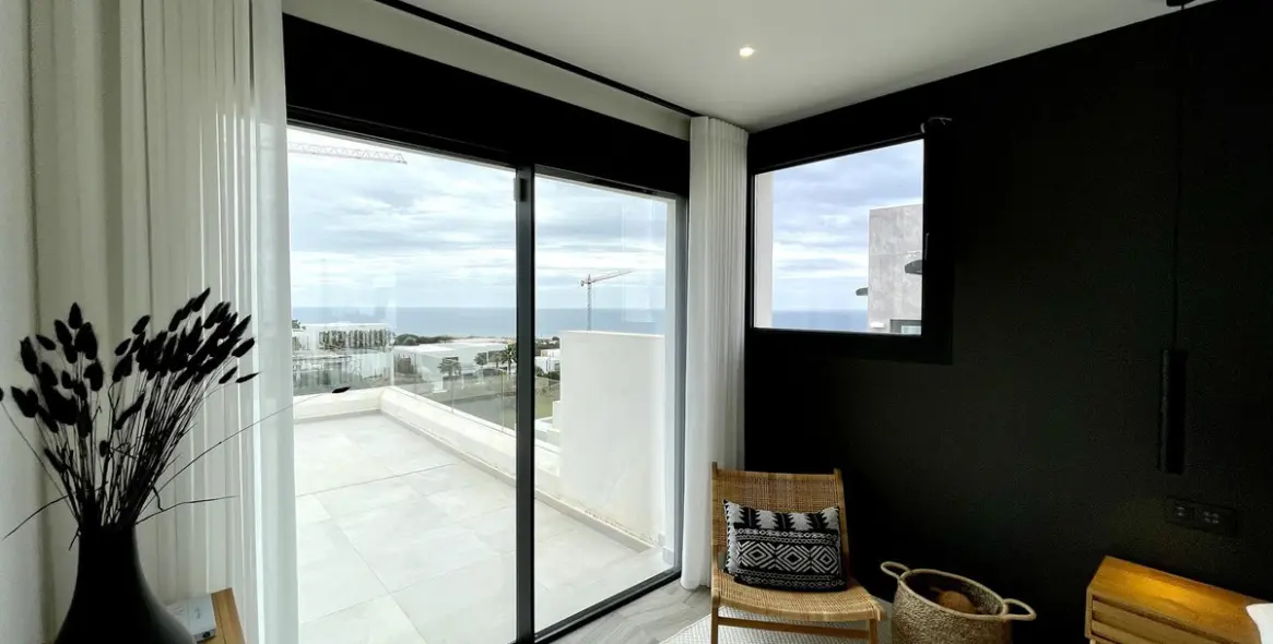 Продажа дома на две семьи в Cabopino 20