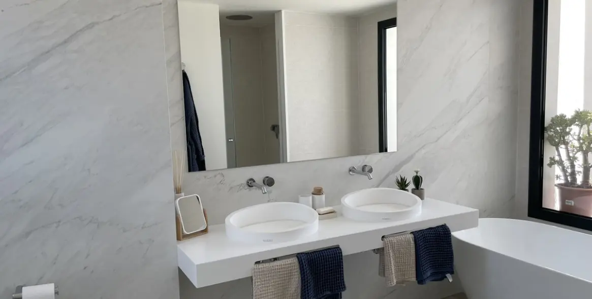 Продажа дома на две семьи в Cabopino 21