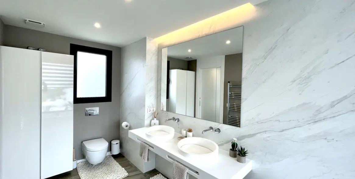 Продажа дома на две семьи в Cabopino 23