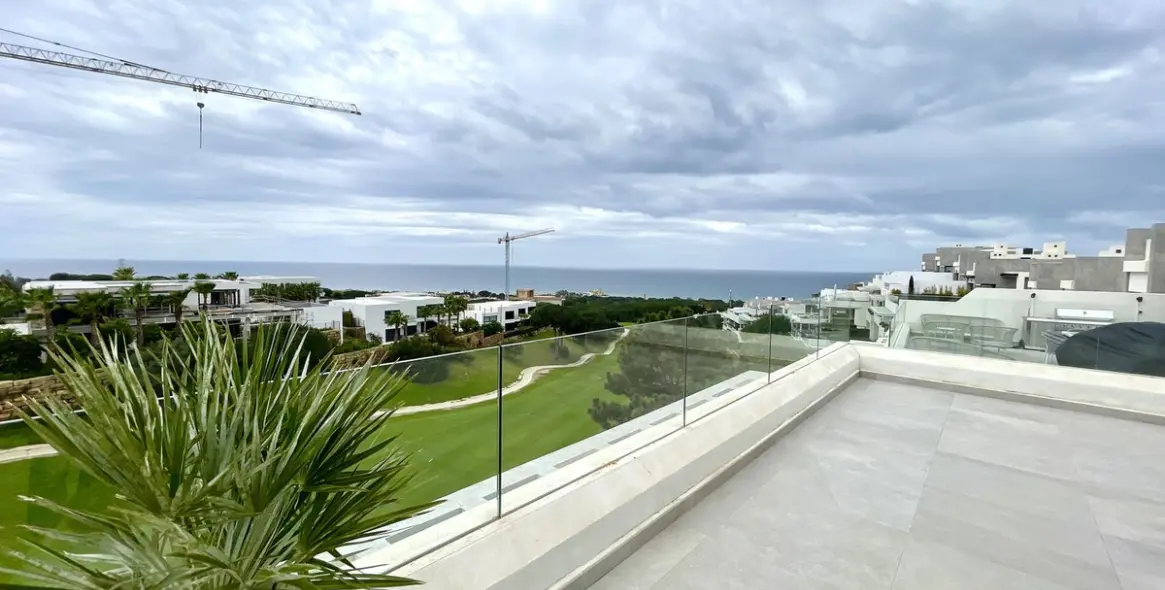 Продажа дома на две семьи в Cabopino 27