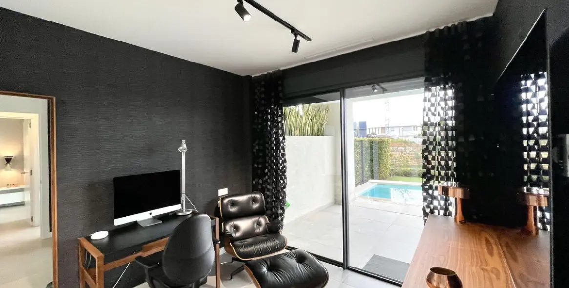 Продажа дома на две семьи в Cabopino 36