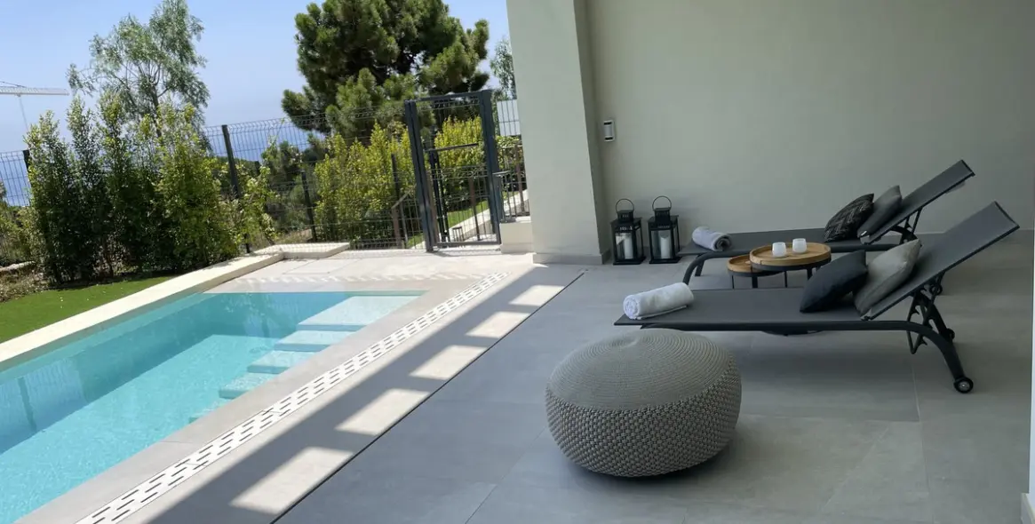 Продажа дома на две семьи в Cabopino 40