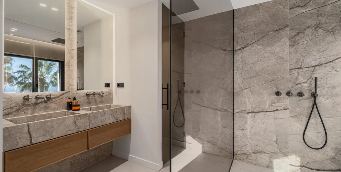 Sale of townhouse in La Quinta 13