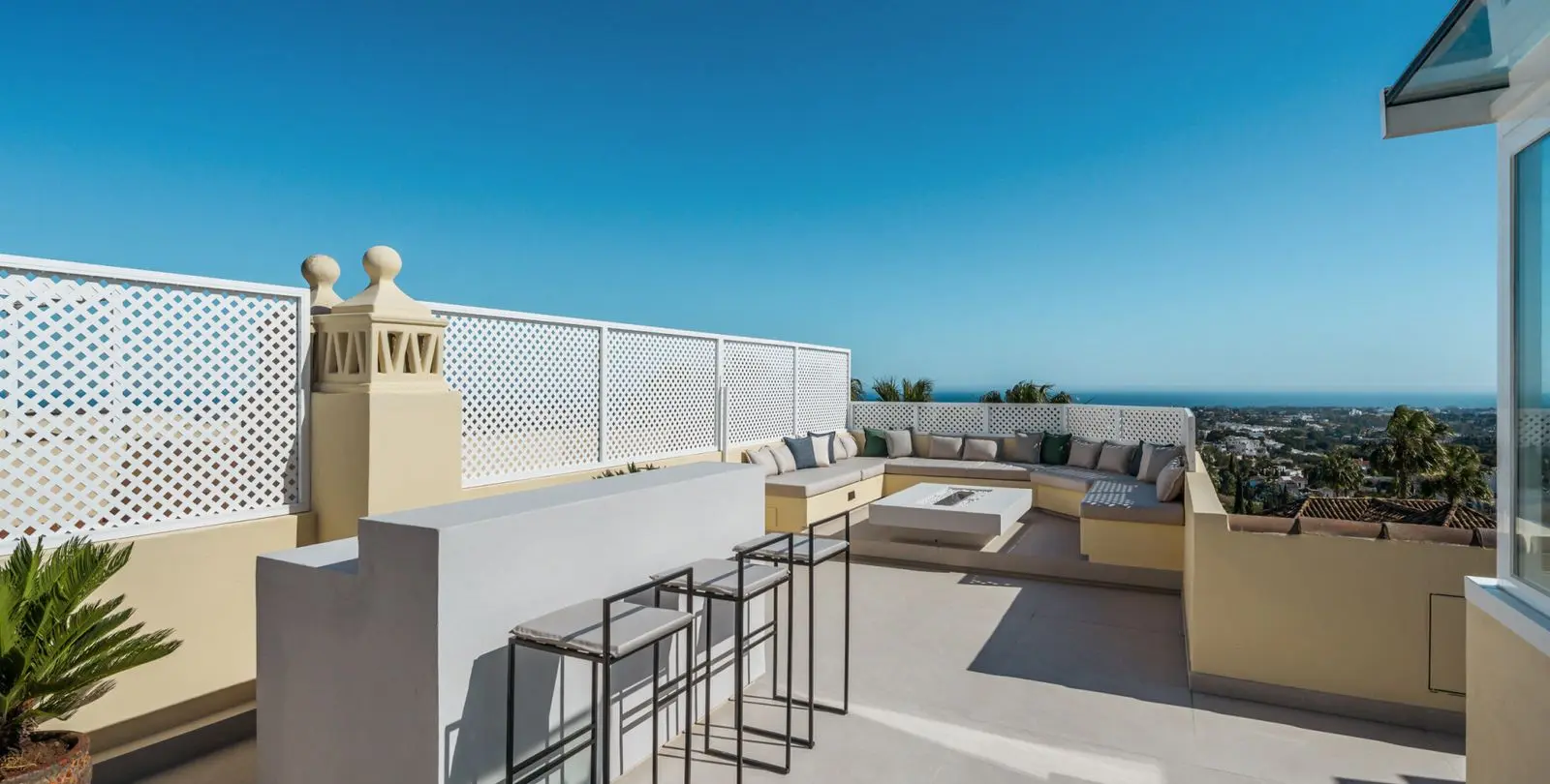 Sale of townhouse in La Quinta 19