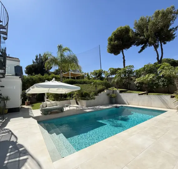 Продажа  отдельно стоящей виллы в La Cala Golf