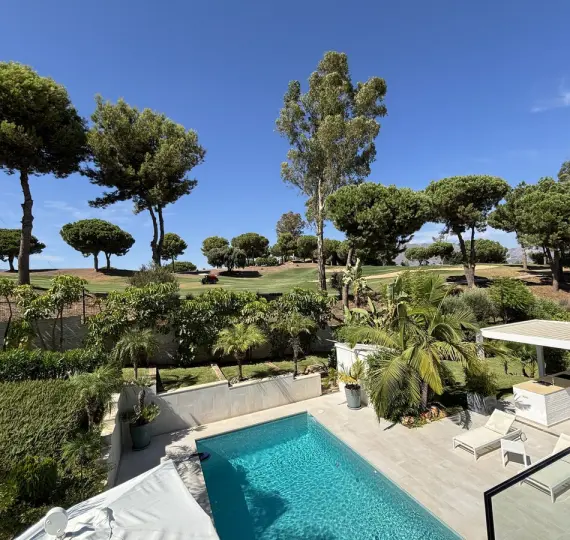 Продажа  отдельно стоящей виллы в La Cala Golf