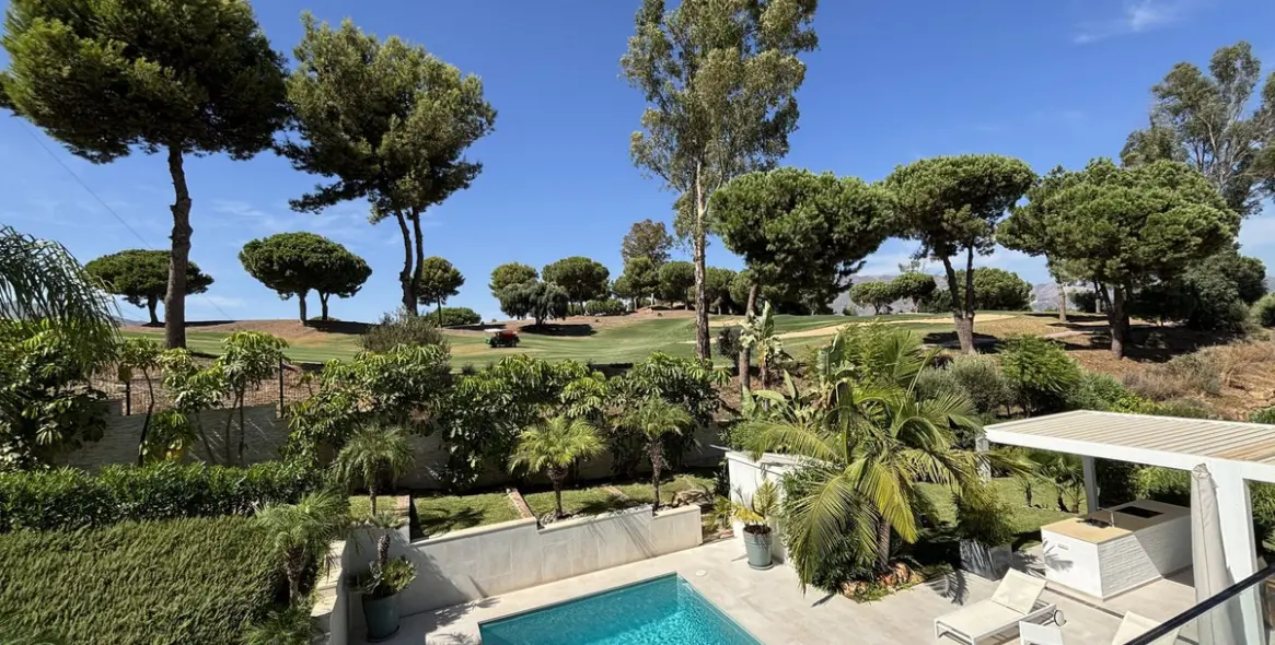 Sale of detached villa in La Cala Golf 2