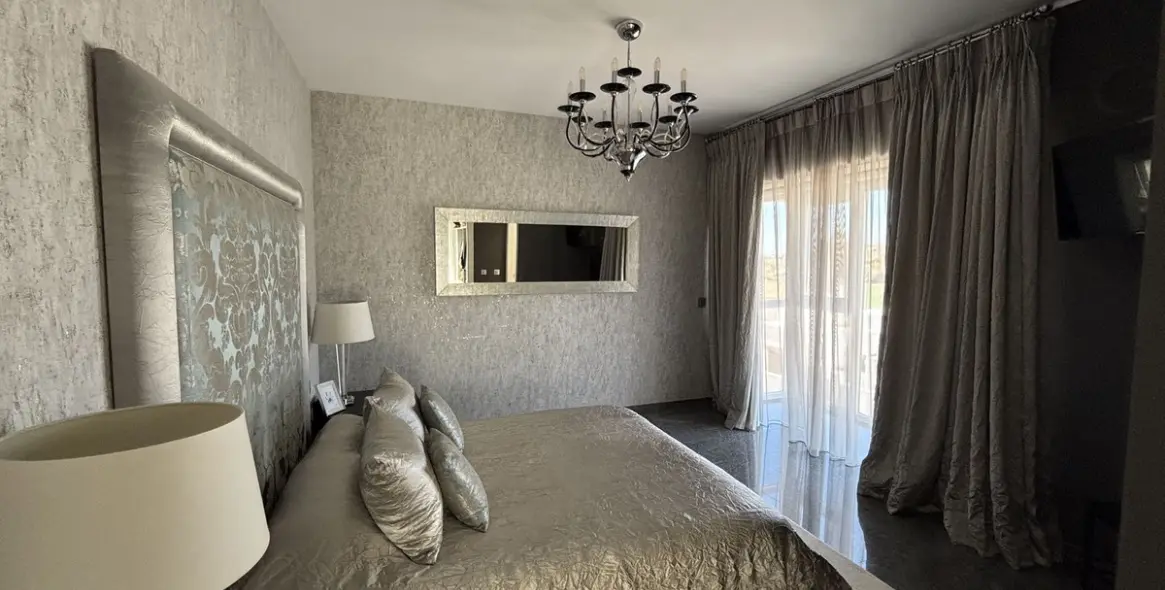 Sale of detached villa in La Cala Golf 21