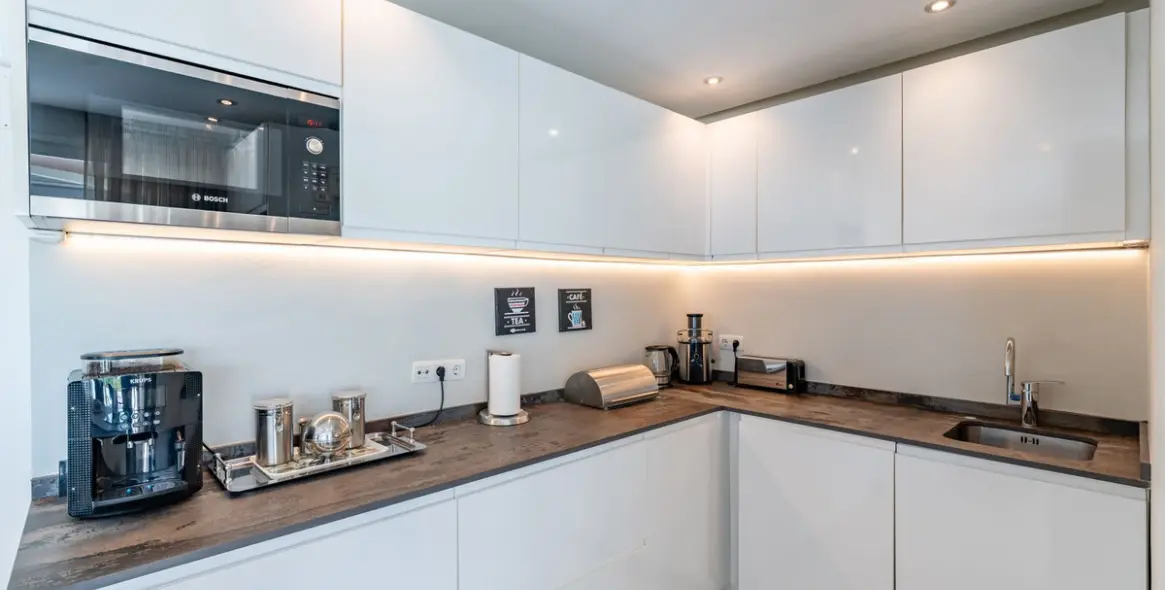 Продажа  отдельно стоящей виллы в Calahonda 11