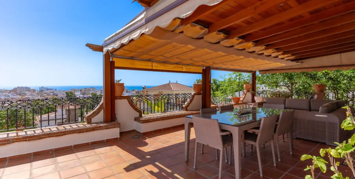 Sale of detached villa in Costa del Sol East 3