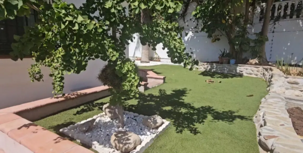 Sale of detached villa in Costa del Sol East 9