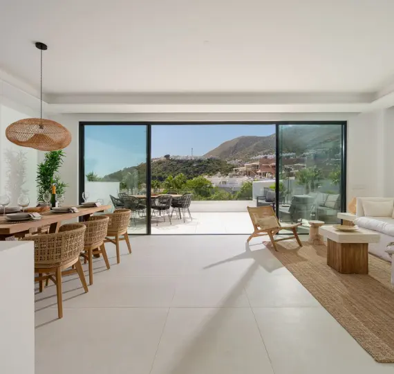 Продажа дома на две семьи в Benalmadena Pueblo