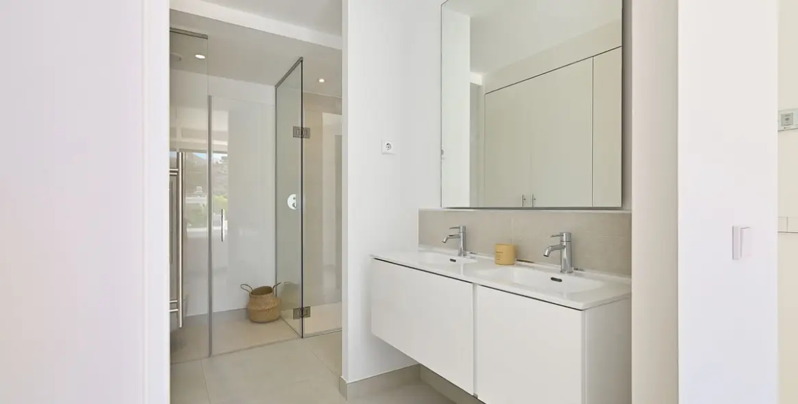 Продажа дома на две семьи в Benalmadena Pueblo 23