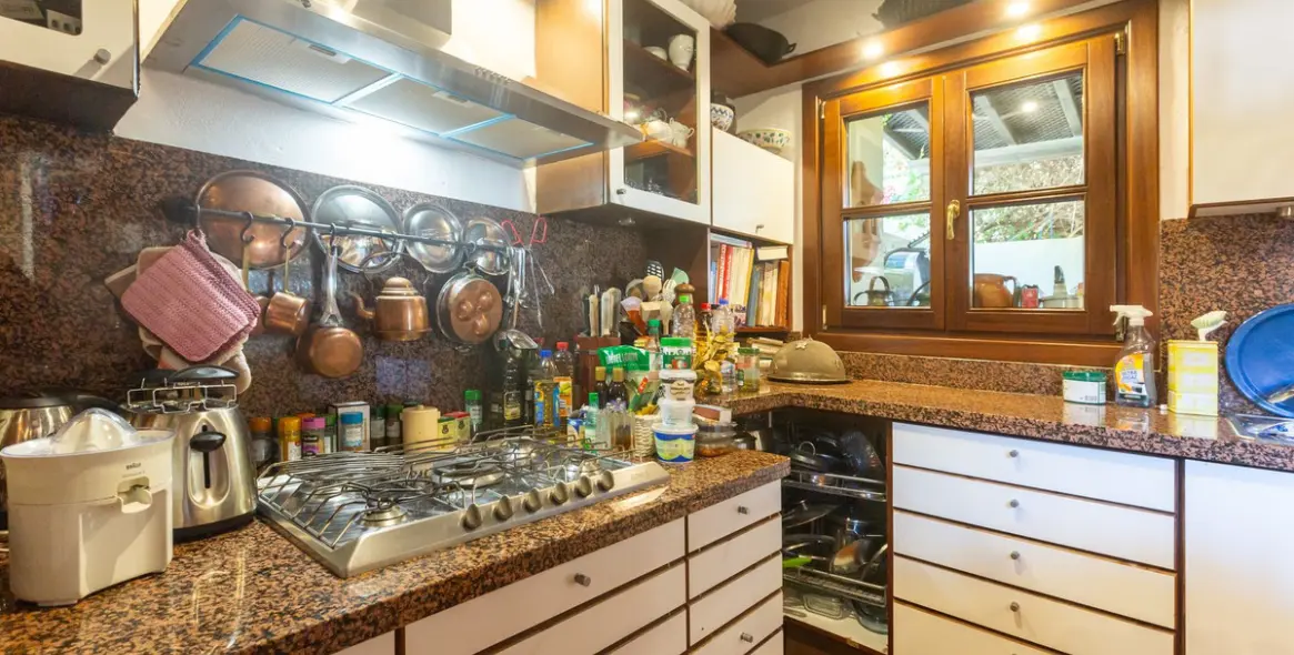 Продажа  отдельно стоящей виллы в Marbella East (район Elviria) 7