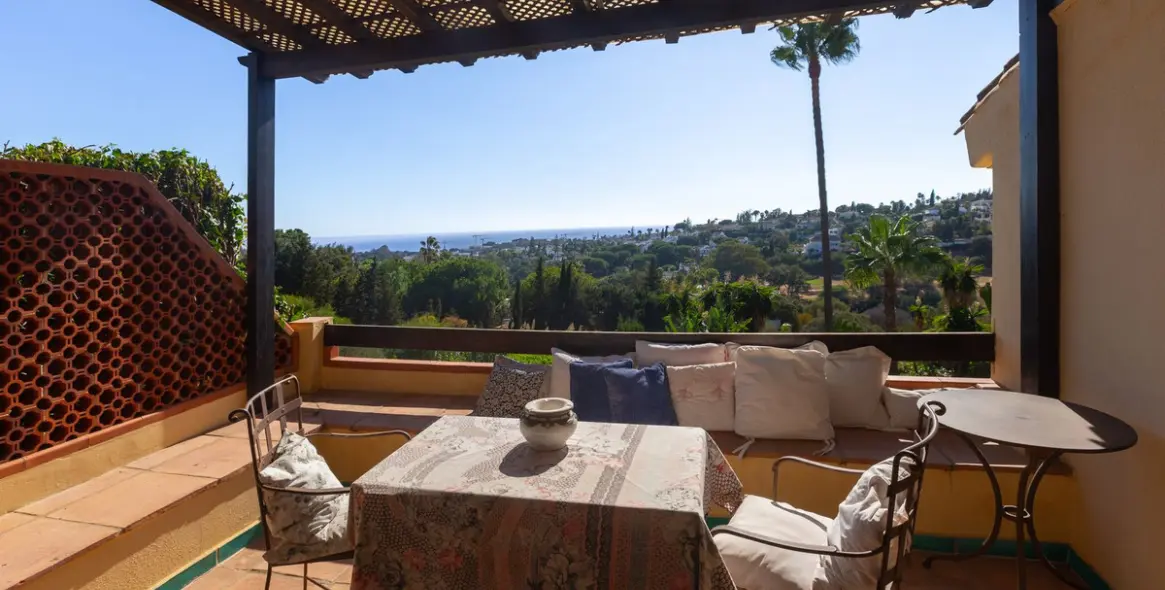 Продажа  отдельно стоящей виллы в Marbella East (район Elviria) 13