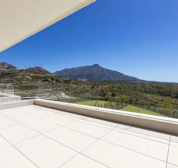 Продажа апартаментов на среднем этаже в Benahavís