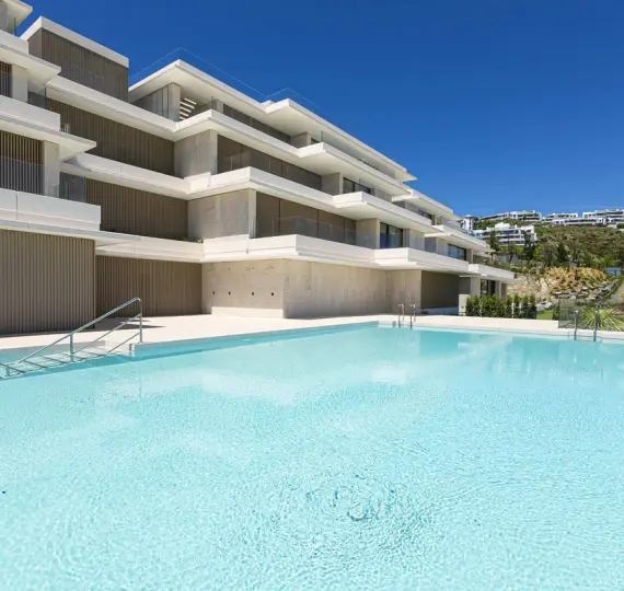 Продажа апартаментов на среднем этаже в Benahavís