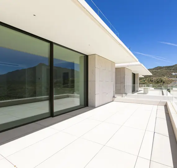 Продажа апартаментов на среднем этаже в Benahavís