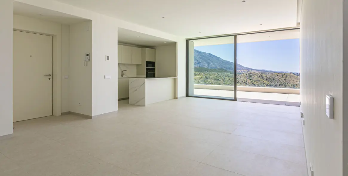 Venta de apartamento en planta media en Benahavís 4