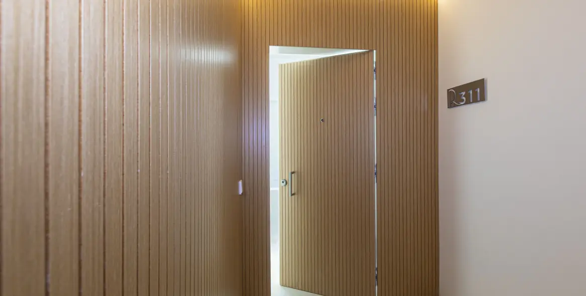 Venta de apartamento en planta media en Benahavís 18