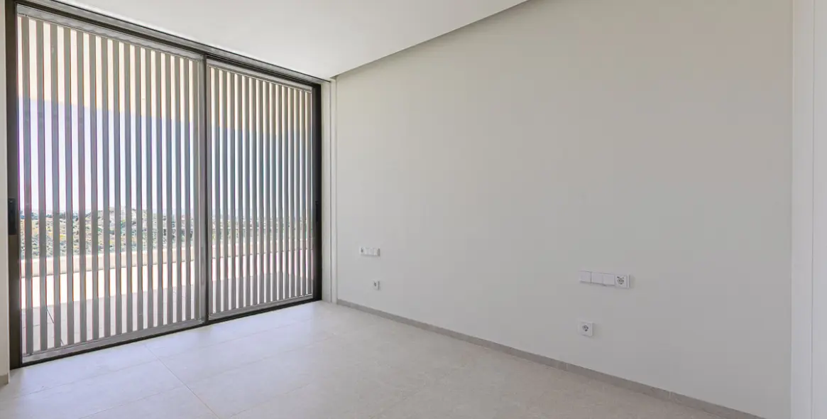 Venta de apartamento en planta media en Benahavís 20