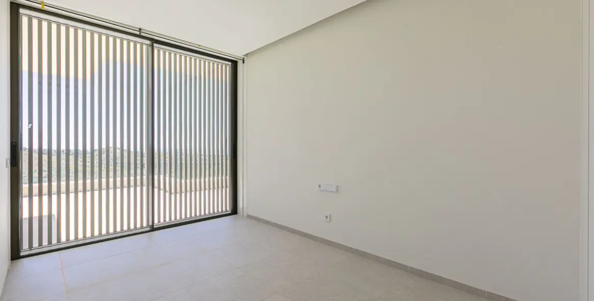 Venta de apartamento en planta media en Benahavís 23